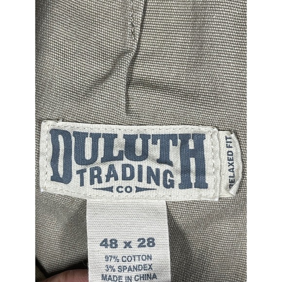 Duluth Trading Co Men's Khaki Cargo Pants - Picture 9 of 10